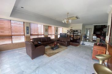 Menara Antara Duplex Nice View, 11&12 floors Located in Bukit Ceylon Persiaran Raja Chulan, Bukit Bintang Kuala Lumpur