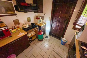 Double Storey Jalan Adang, Seksyen U8 Bukit Jelutong, Shah Alam