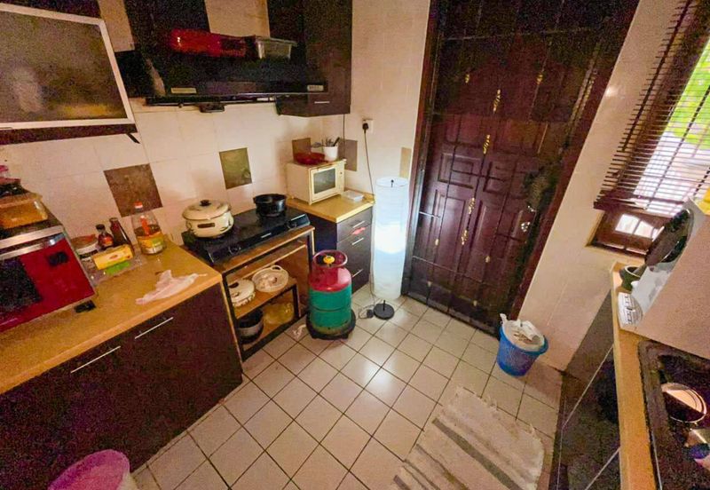 Double Storey Jalan Adang, Seksyen U8 Bukit Jelutong, Shah Alam