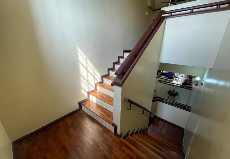 Double Storey Jalan Adang, Seksyen U8 Bukit Jelutong, Shah Alam