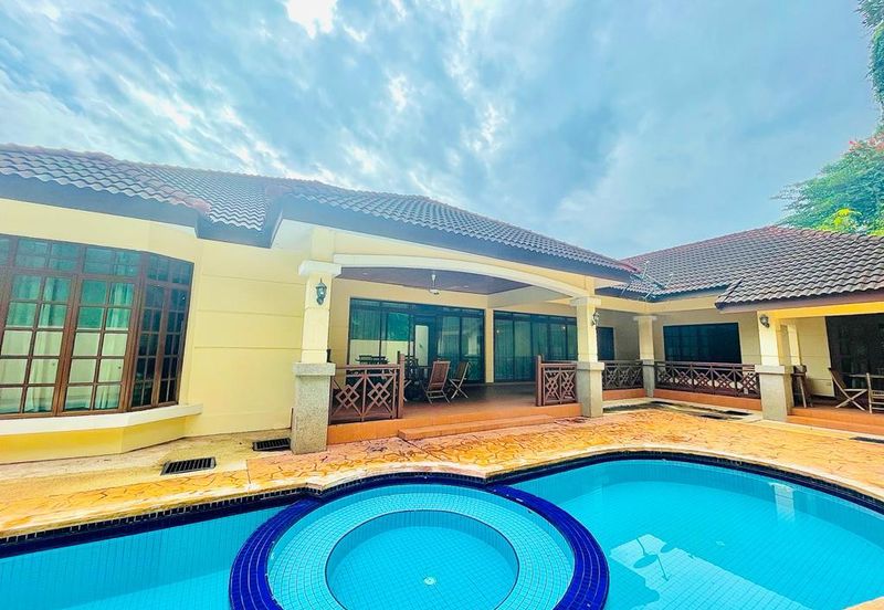 Sungai Buloh Country Resort