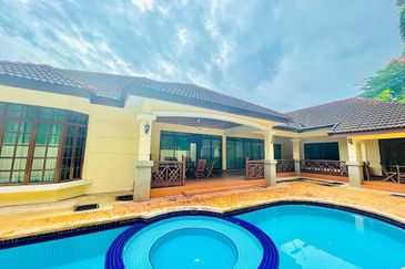 Sungai Buloh Country Resort