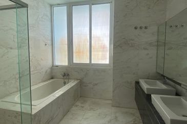 3.5 STOREY ASPEN GARDEN RESIDENCE BUNGALOW, CYBERJAYA 