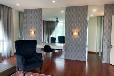 3.5 STOREY ASPEN GARDEN RESIDENCE BUNGALOW, CYBERJAYA 