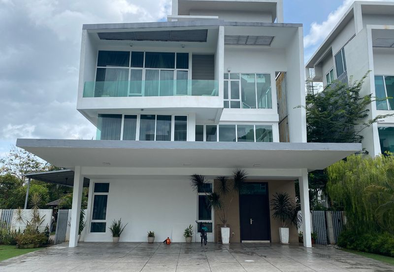 3.5 STOREY ASPEN GARDEN RESIDENCE BUNGALOW, CYBERJAYA 