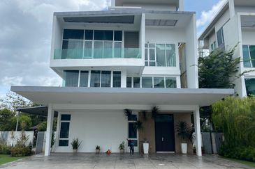 3.5 STOREY ASPEN GARDEN RESIDENCE BUNGALOW, CYBERJAYA 