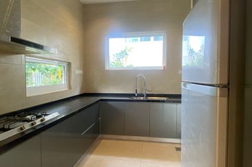 3.5 STOREY ASPEN GARDEN RESIDENCE BUNGALOW, CYBERJAYA 