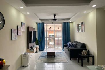 Villa Residence @ Goodview Heights