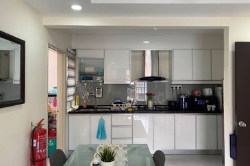 Villa Residence @ Goodview Heights