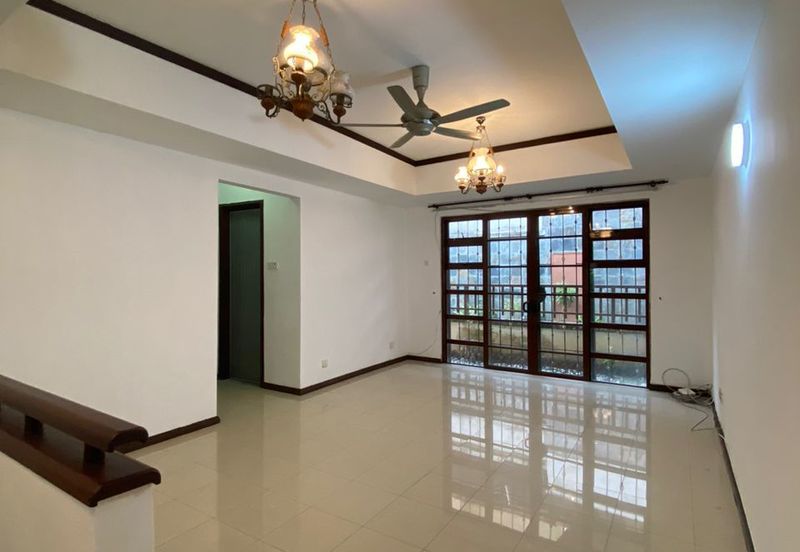 Double Storey Superlink Jalan Adang, Seksyen U8 Bukit Jelutong, Shah Alam 