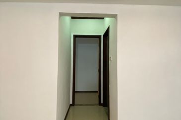 Double Storey Superlink Jalan Adang, Seksyen U8 Bukit Jelutong, Shah Alam 