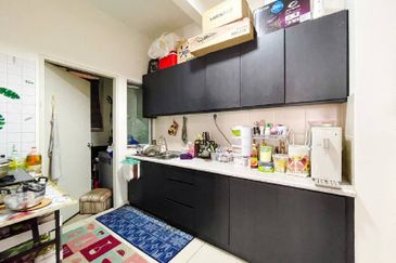 Savanna Executive Suites @ Southville City