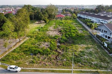 FREEHOLD/MCL  Agricultural Land  Mukim Duyong Melaka Tengah For Sale