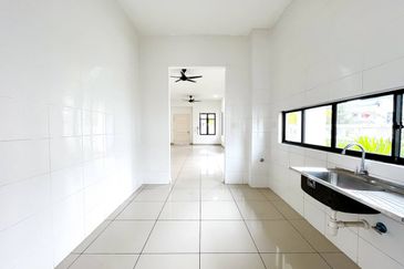 Cradleton @ Eco Majestic