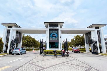 Cradleton @ Eco Majestic