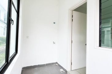 Cradleton @ Eco Majestic