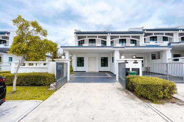 Cradleton @ Eco Majestic