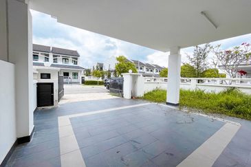 Cradleton @ Eco Majestic