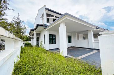 Cradleton @ Eco Majestic