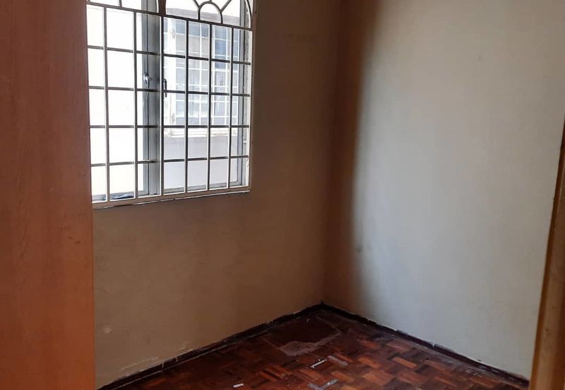 TERMURAH Apartment Saujana,Damansara Damai