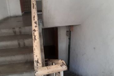 TERMURAH Apartment Saujana,Damansara Damai