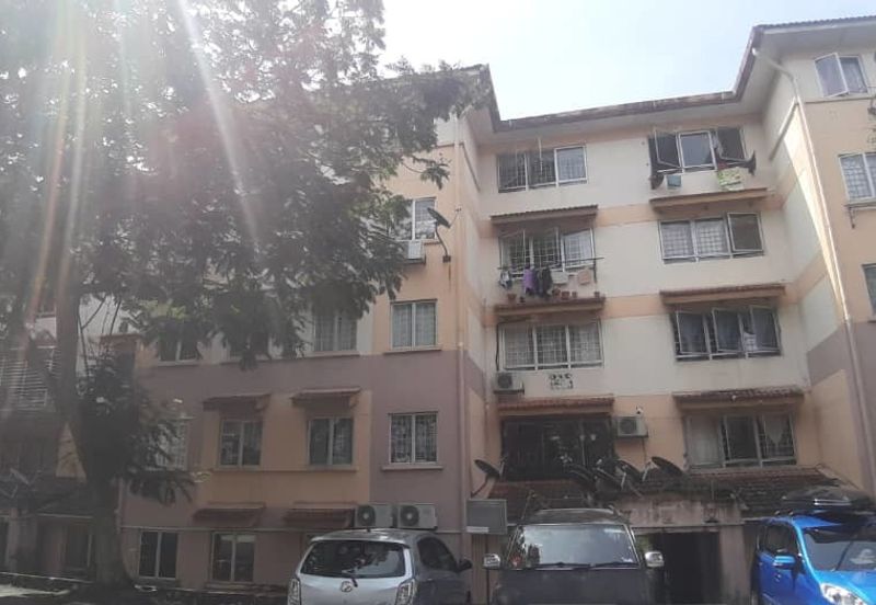 TERMURAH Apartment Saujana,Damansara Damai