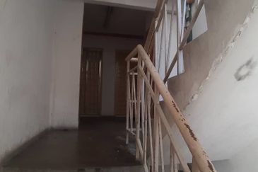 TERMURAH Apartment Saujana,Damansara Damai
