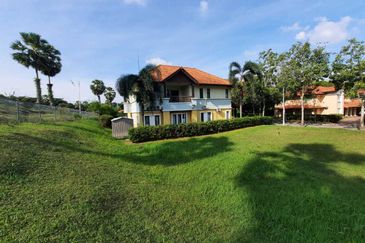  Lot Bungalow land Presint 10, Putrajaya Full Infra Ready