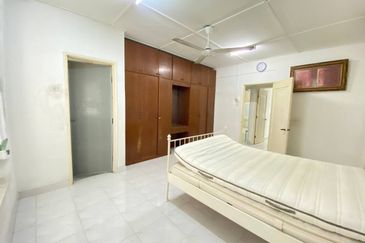  Doube Storey Terrace House @ Taman Desa Dahlia, Sg Ramal, Kajang 