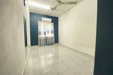  Doube Storey Terrace House @ Taman Desa Dahlia, Sg Ramal, Kajang 