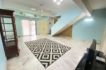  Doube Storey Terrace House @ Taman Desa Dahlia, Sg Ramal, Kajang 