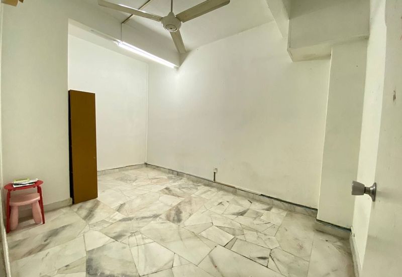  Doube Storey Terrace House @ Taman Desa Dahlia, Sg Ramal, Kajang 