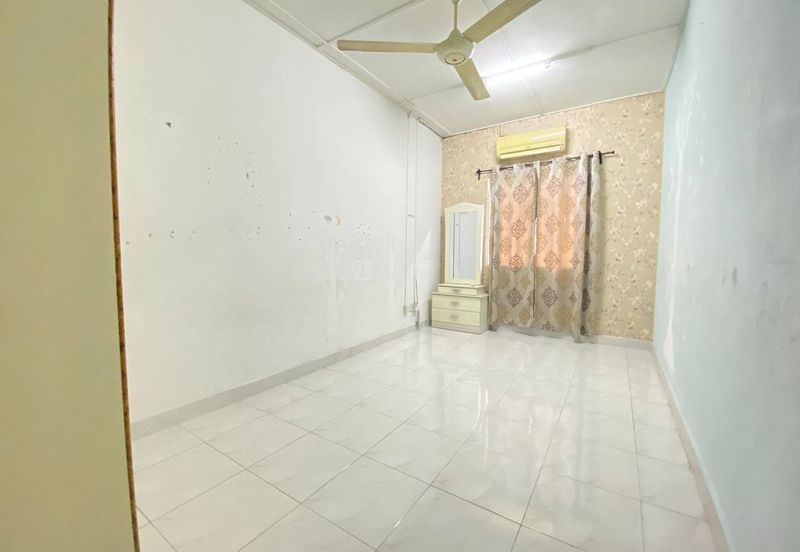  Doube Storey Terrace House @ Taman Desa Dahlia, Sg Ramal, Kajang 