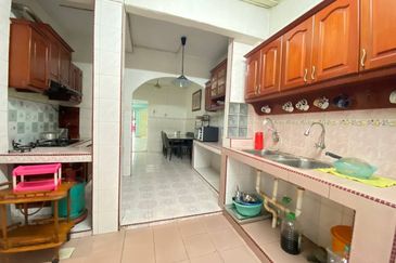  Doube Storey Terrace House @ Taman Desa Dahlia, Sg Ramal, Kajang 