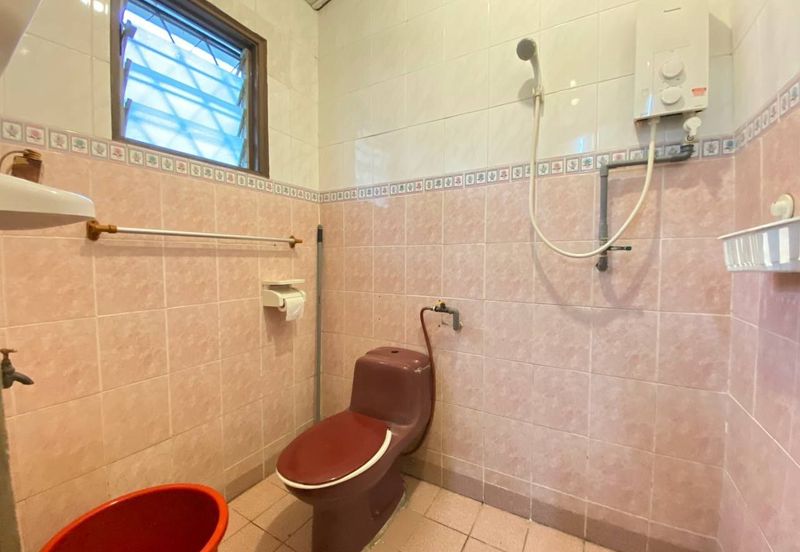  Doube Storey Terrace House @ Taman Desa Dahlia, Sg Ramal, Kajang 