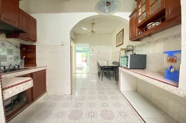  Doube Storey Terrace House @ Taman Desa Dahlia, Sg Ramal, Kajang 