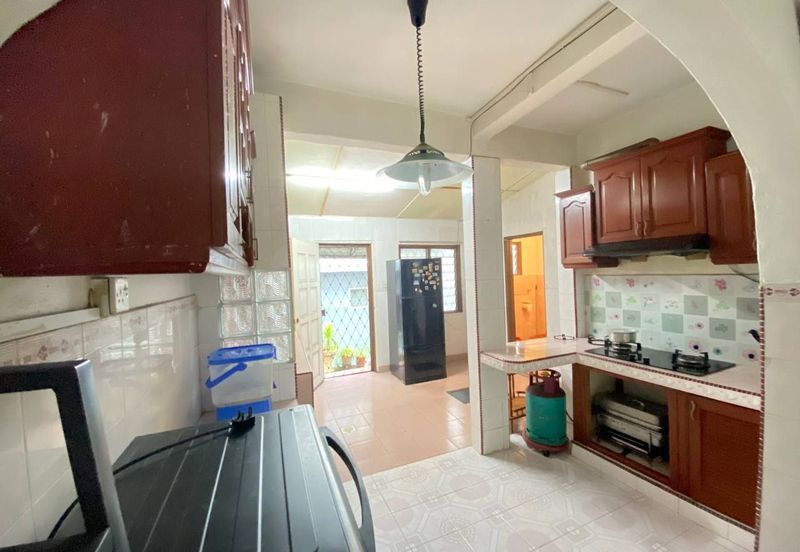  Doube Storey Terrace House @ Taman Desa Dahlia, Sg Ramal, Kajang 