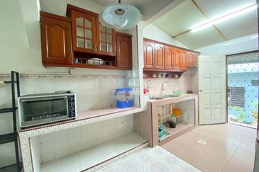  Doube Storey Terrace House @ Taman Desa Dahlia, Sg Ramal, Kajang 