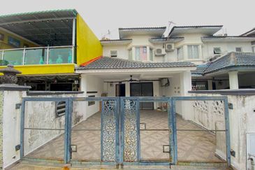  Doube Storey Terrace House @ Taman Desa Dahlia, Sg Ramal, Kajang 