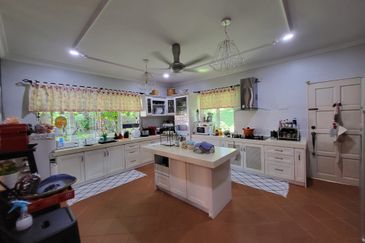 Bandar Tun Hussein Onn