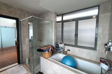 Changkat Kiara Surya