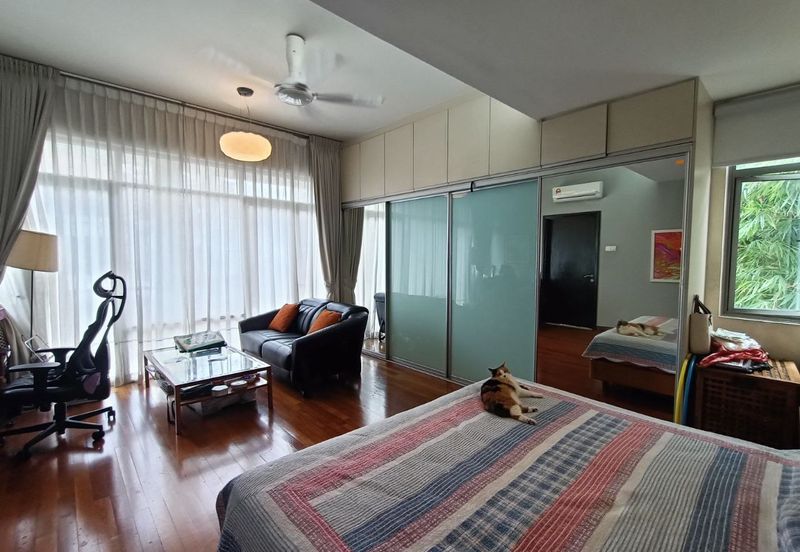 Changkat Kiara Surya