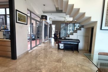 Changkat Kiara Surya