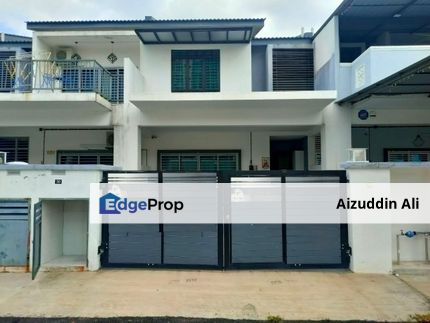 Big Size 21x111 Fully Renovated Double Taman Semarang Indah Dengkil, Selangor, Dengkil