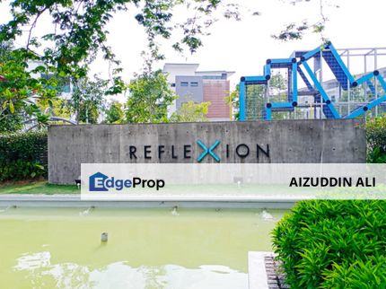 Three  Storey SuperLink Reflexion Pool Villa with Private Roof Top Swimming Pool,  Bandar Nusaputra Timur, Puchong South, Selangor, Puchong
