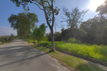 STRATEGIC Agriculture Land (Zoning Residential) Taman Desa Saga Nilai - Near Nilai 3