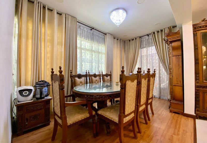 Freehold Corner Lot 2.5 Storey House Seksyen 16 Shah Alam