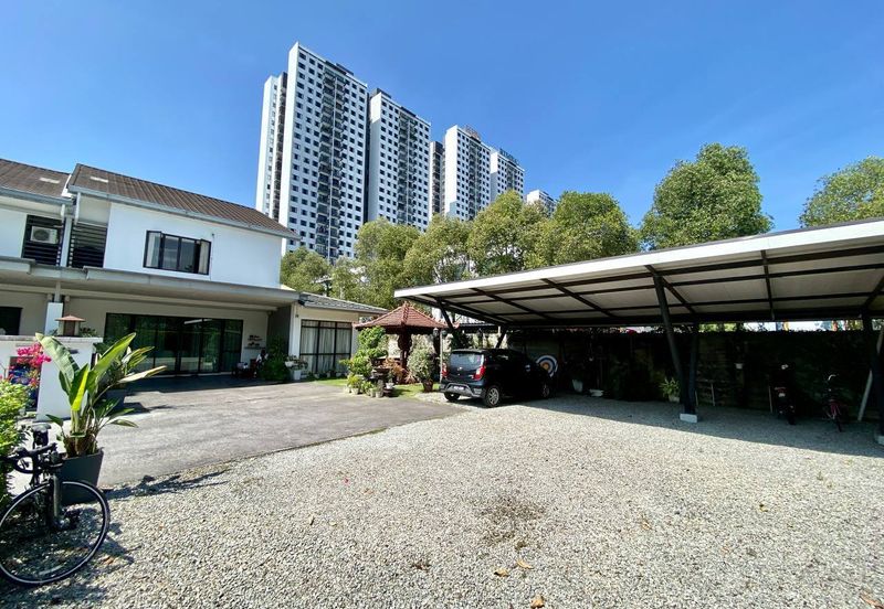 Freehold Corner Lot 2.5 Storey House Seksyen 16 Shah Alam