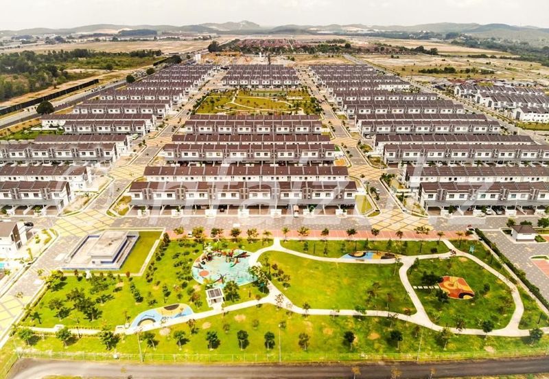 Brand New Double Storey Irama Perdana  LBS Puncak Alam Non Bumi Lot 