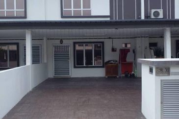 Brand New Double Storey Irama Perdana  LBS Puncak Alam Non Bumi Lot 